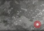Immagine di Air drop di forniture mediche e cura dei feriti Dien Bien Phu Vietnam, 1954, secondo 55 filmato di repertorio 65675026999
