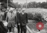 Standbild Präsident Eisenhower Charlotte North Carolina USA, 1954, aus Sekunde 23 historischem Filmmaterial Videoclip 65675027000