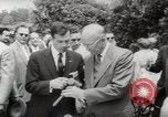 Standbild Präsident Eisenhower Charlotte North Carolina USA, 1954, aus Sekunde 31 historischem Filmmaterial Videoclip 65675027000