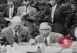 Standbild Präsident Eisenhower Charlotte North Carolina USA, 1954, aus Sekunde 45 historischem Filmmaterial Videoclip 65675027000