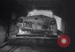Immagine di Riciclare le vecchie autovetture Giappone, 1965, secondo 30 filmato di repertorio 65675027009
