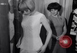 Image fashion en tennis London England Royaume-Uni, 1965, de la seconde 58 séquences d'archives historiques vidéo 65675027010