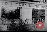 Standbild Flüchtling Pflege nach der Schlacht von Hue Hue Vietnam, 1968, aus Sekunde 4 historischem Filmmaterial Videoclip 65675027017