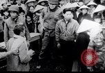 Standbild Flüchtling Pflege nach der Schlacht von Hue Hue Vietnam, 1968, aus Sekunde 38 historischem Filmmaterial Videoclip 65675027017