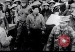 Standbild Flüchtling Pflege nach der Schlacht von Hue Hue Vietnam, 1968, aus Sekunde 39 historischem Filmmaterial Videoclip 65675027017