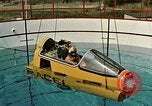 Standbild drei Punkt trennen für Unterwasser Escape United States USA, 1965, aus Sekunde 6 historischem Filmmaterial Videoclip 65675027020
