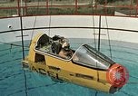 Standbild drei Punkt trennen für Unterwasser Escape United States USA, 1965, aus Sekunde 13 historischem Filmmaterial Videoclip 65675027020