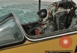 Standbild drei Punkt trennen für Unterwasser Escape United States USA, 1965, aus Sekunde 38 historischem Filmmaterial Videoclip 65675027020