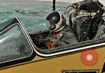 Standbild drei Punkt trennen für Unterwasser Escape United States USA, 1965, aus Sekunde 39 historischem Filmmaterial Videoclip 65675027020