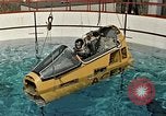 Standbild drei Punkt trennen für Unterwasser Escape United States USA, 1965, aus Sekunde 48 historischem Filmmaterial Videoclip 65675027020