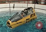 Standbild drei Punkt trennen für Unterwasser Escape United States USA, 1965, aus Sekunde 50 historischem Filmmaterial Videoclip 65675027020