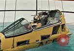 Standbild drei Punkt trennen für Unterwasser Escape United States USA, 1965, aus Sekunde 55 historischem Filmmaterial Videoclip 65675027020