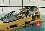 Standbild drei Punkt trennen für Unterwasser Escape United States USA, 1965, aus Sekunde 56 historischem Filmmaterial Videoclip 65675027020