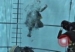 Standbild Unterwasser jet austritt United States USA, 1965, aus Sekunde 26 historischem Filmmaterial Videoclip 65675027021