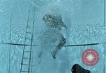 Standbild Unterwasser jet austritt United States USA, 1965, aus Sekunde 30 historischem Filmmaterial Videoclip 65675027021