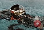 Standbild Unterwasser Luft entweichen Embolie United States USA, 1965, aus Sekunde 27 historischem Filmmaterial Videoclip 65675027022