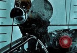 Standbild Unterwasser Luft entweichen Embolie United States USA, 1965, aus Sekunde 49 historischem Filmmaterial Videoclip 65675027022