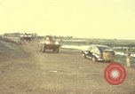 Immagine di V-100 portavalori Saigon Vietnam, 1967, secondo 8 filmato di repertorio 65675027028