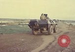 Immagine di V-100 portavalori Saigon Vietnam, 1967, secondo 20 filmato di repertorio 65675027028