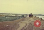 Immagine di V-100 portavalori Saigon Vietnam, 1967, secondo 26 filmato di repertorio 65675027028