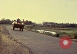 Immagine di V-100 portavalori Saigon Vietnam, 1967, secondo 37 filmato di repertorio 65675027028