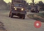 Immagine di V-100 portavalori Saigon Vietnam, 1967, secondo 61 filmato di repertorio 65675027028