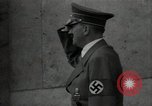 Standbild Adolf Hitler Cheb Tschechoslowakei, 1938, aus Sekunde 25 historischem Filmmaterial Videoclip 65675027041