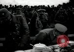 Standbild Adolf Hitler essen Sudetenland Tschechoslowakei, 1938, aus Sekunde 6 historischem Filmmaterial Videoclip 65675027043