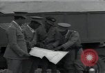 Standbild John C Robinson braun Condor und äthiopischen Piloten Äthiopien, 1935, aus Sekunde 8 historischem Filmmaterial Videoclip 65675027062