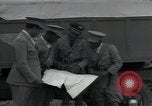 Standbild John C Robinson braun Condor und äthiopischen Piloten Äthiopien, 1935, aus Sekunde 12 historischem Filmmaterial Videoclip 65675027062