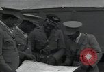 Standbild John C Robinson braun Condor und äthiopischen Piloten Äthiopien, 1935, aus Sekunde 16 historischem Filmmaterial Videoclip 65675027062