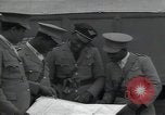 Standbild John C Robinson braun Condor und äthiopischen Piloten Äthiopien, 1935, aus Sekunde 17 historischem Filmmaterial Videoclip 65675027062
