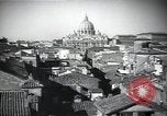 Immagine di Benito Mussolini lavora con un pick Roma Italia, 1936, secondo 22 filmato di repertorio 65675027068