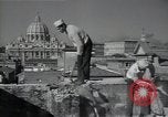 Immagine di Benito Mussolini lavora con un pick Roma Italia, 1936, secondo 26 filmato di repertorio 65675027068