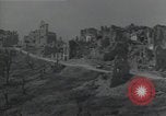 Image Les bâtiments détruits entièrement en Italie dans Seconde Guerre Mondiale en Afrique du Nord, 1943, de la seconde 7 séquences d'archives historiques vidéo 65675027072