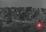 Image Les bâtiments détruits entièrement en Italie dans Seconde Guerre Mondiale en Afrique du Nord, 1943, de la seconde 11 séquences d'archives historiques vidéo 65675027072