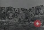 Image Les bâtiments détruits entièrement en Italie dans Seconde Guerre Mondiale en Afrique du Nord, 1943, de la seconde 14 séquences d'archives historiques vidéo 65675027072