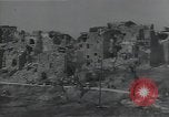 Image Les bâtiments détruits entièrement en Italie dans Seconde Guerre Mondiale en Afrique du Nord, 1943, de la seconde 16 séquences d'archives historiques vidéo 65675027072