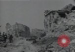 Image Les bâtiments détruits entièrement en Italie dans Seconde Guerre Mondiale en Afrique du Nord, 1943, de la seconde 50 séquences d'archives historiques vidéo 65675027072