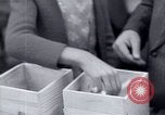 Standbild Gelegentliche Zeichnung für land Umverteilung Kalabrien Italien, 1952, aus Sekunde 58 historischem Filmmaterial Videoclip 65675027074