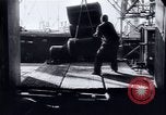 Immagine di Recupero dopo la guerra Italia, 1950, secondo 54 filmato di repertorio 65675027090