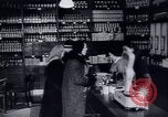 Immagine di Recupero dopo la guerra Europa, 1950, secondo 28 filmato di repertorio 65675027093