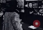Immagine di Recupero dopo la guerra Europa, 1950, secondo 33 filmato di repertorio 65675027093