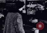 Immagine di Recupero dopo la guerra Europa, 1950, secondo 35 filmato di repertorio 65675027093