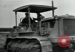 Immagine di Gli agricoltori Camargue Francia, 1950, secondo 4 filmato di repertorio 65675027100