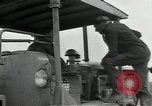 Immagine di Gli agricoltori Camargue Francia, 1950, secondo 18 filmato di repertorio 65675027100