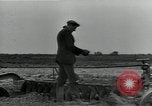 Immagine di Gli agricoltori Camargue Francia, 1950, secondo 33 filmato di repertorio 65675027100