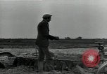 Immagine di Gli agricoltori Camargue Francia, 1950, secondo 38 filmato di repertorio 65675027100