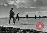 Immagine di Gli agricoltori Camargue Francia, 1950, secondo 48 filmato di repertorio 65675027100