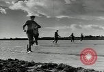 Immagine di Gli agricoltori Camargue Francia, 1950, secondo 49 filmato di repertorio 65675027100